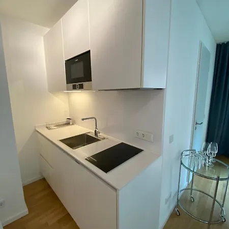 Apartment Stilvolles Apartment In Duesseldorf Am Medienhafen